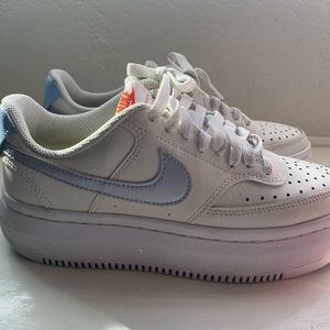 nike court vision alta